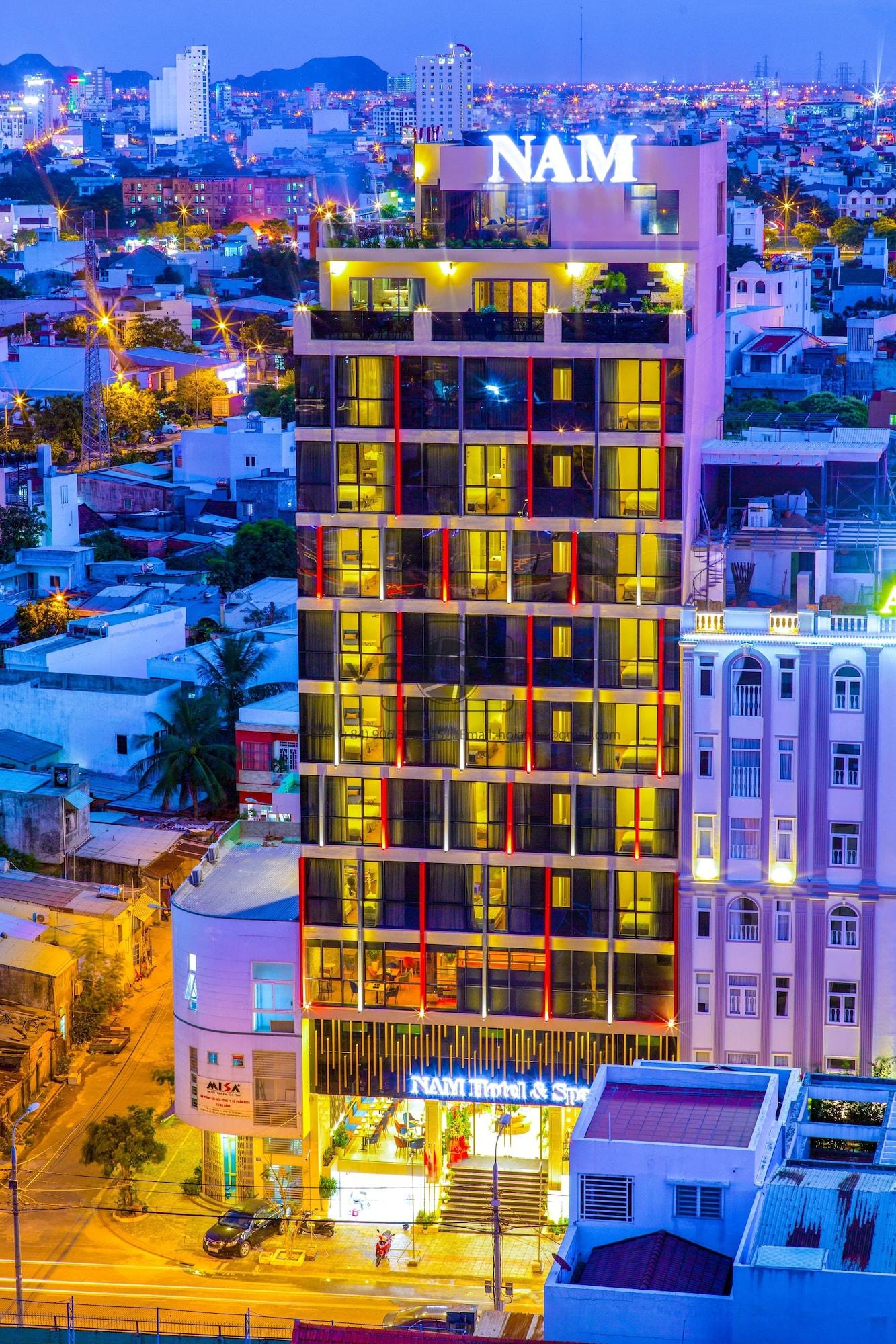 Nam Hotel & Residences Da Nang Esterno foto