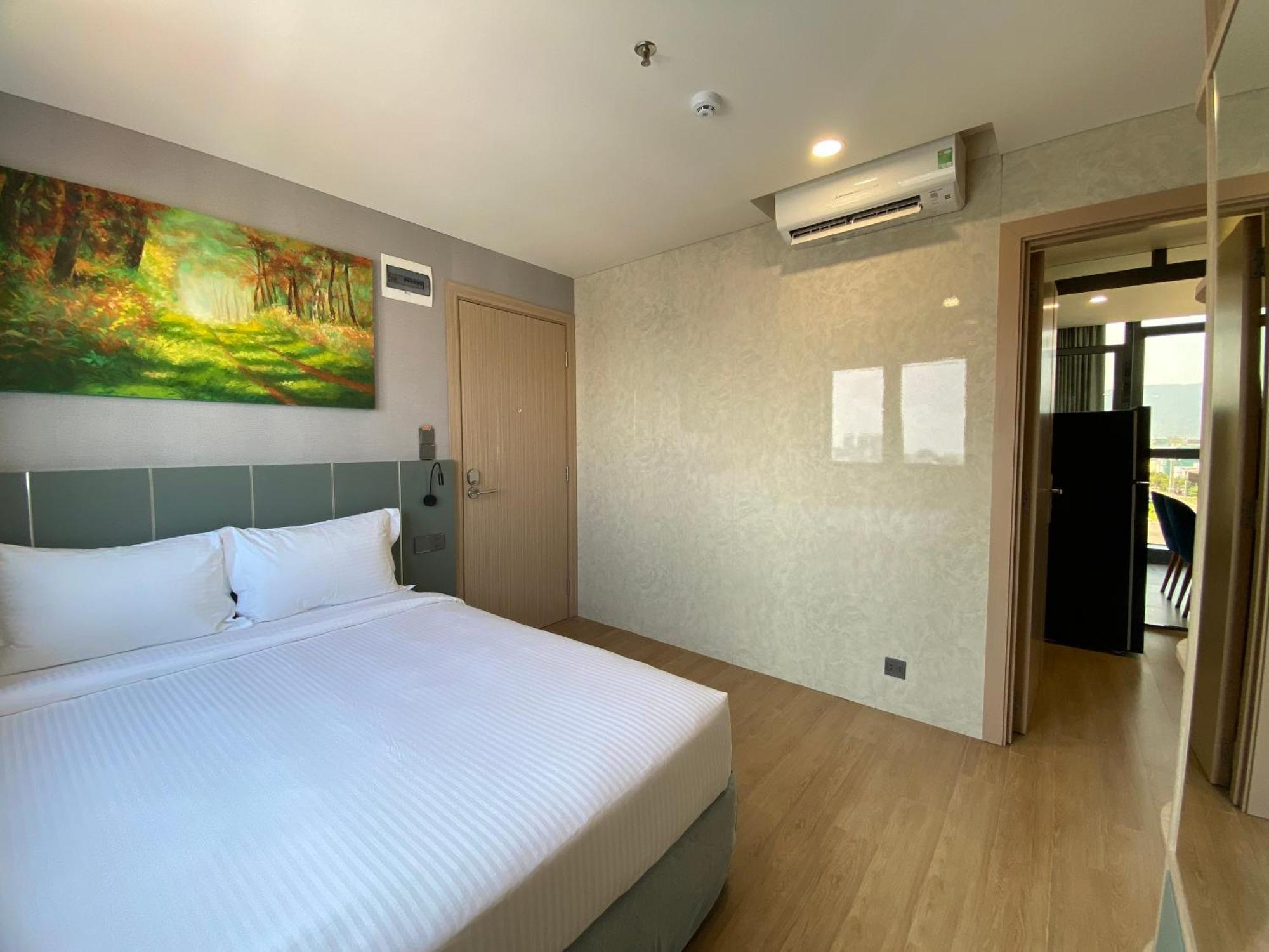 Nam Hotel & Residences Da Nang Esterno foto