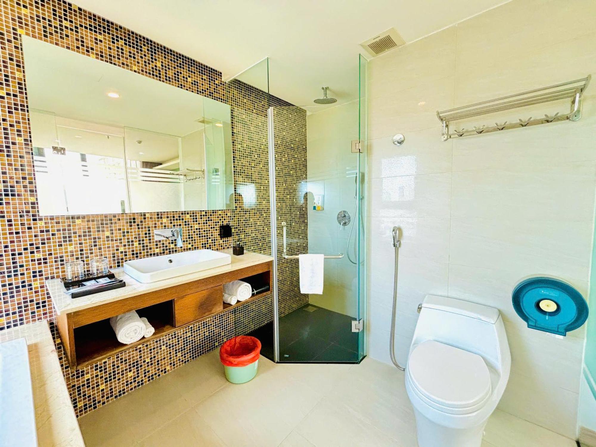 Nam Hotel & Residences Da Nang Esterno foto