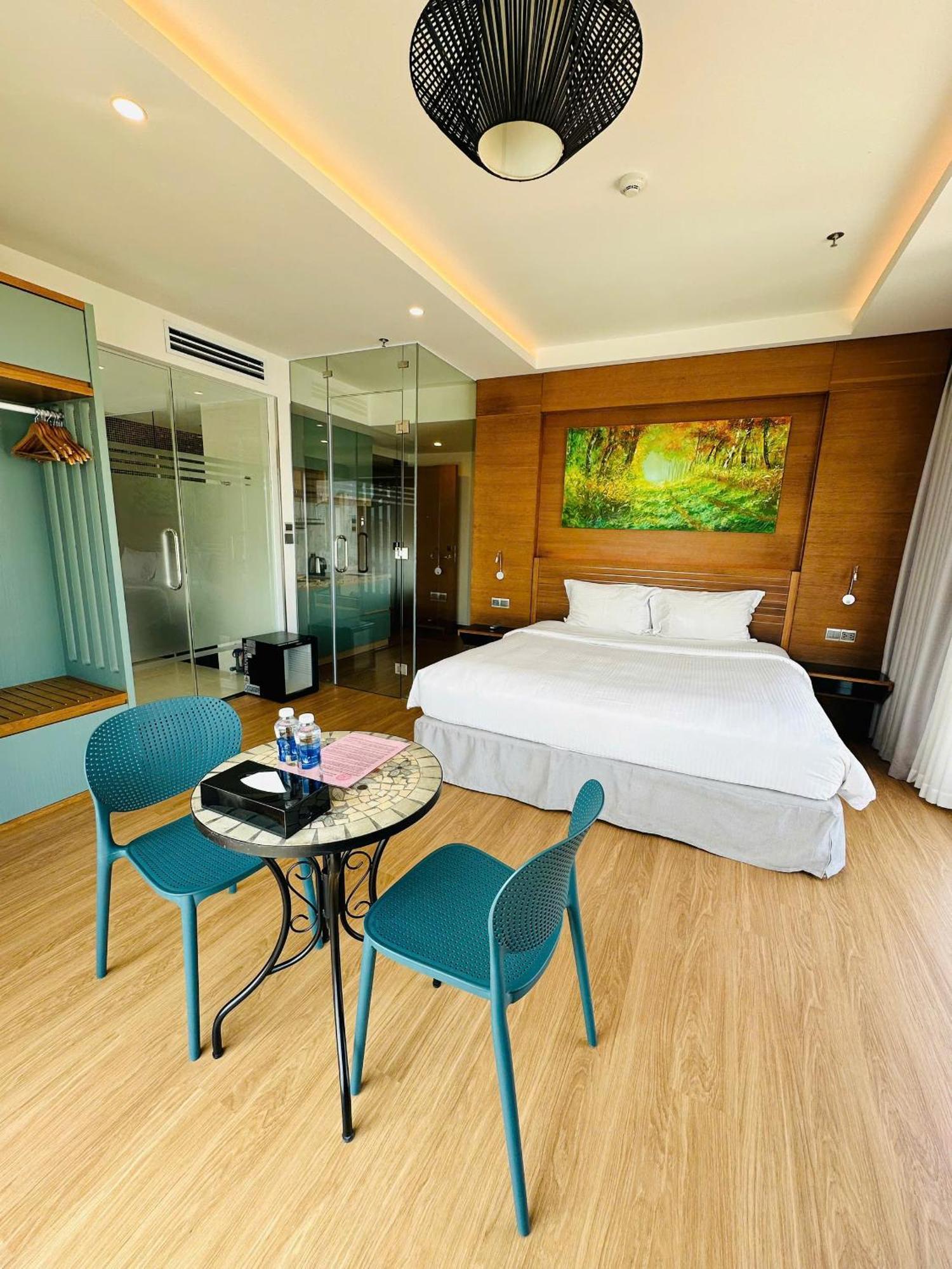 Nam Hotel & Residences Da Nang Esterno foto